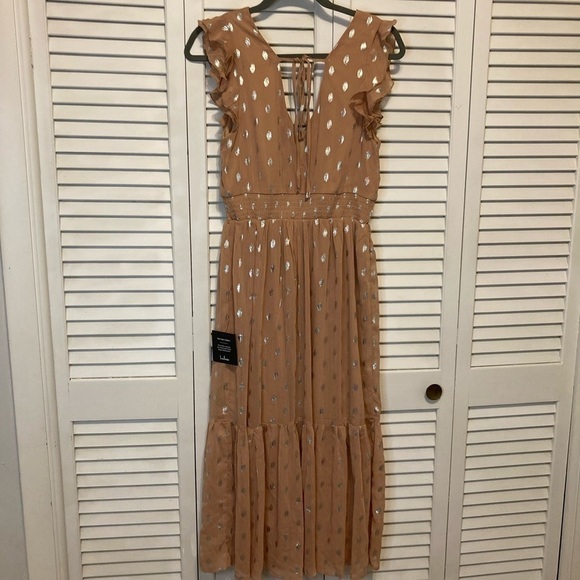 NWT Lulu’s Mauve And Sliver Ruffled Tiered Midi Dress Size Small - Picture 11 of 12